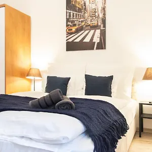  Apartment Momo Luxury Opera Hungary